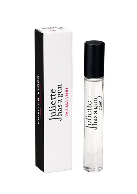 ジュリエット ハズ ア ガン バニラ バイブス 4ml 0.135 fl.オンス公式香水サンプル、ジュリエット ハズ ア ガン バニラ バイブス 4ml 0.135 fl.オンス 液量オンス公式香水サンプル、ジュリエット ハズ ア ガン バニラ バイブス 4ml 0.135 fl.オンスジュリエット ハズ ア ガン バニラ バイブス 4ml 0.135 fl.オンスエシャンティヨン ドゥ パルファム オフィシエル、ジュリエット ハズ ア ガン バニラ バイブス 4ml 0.135 fl.オンスウ